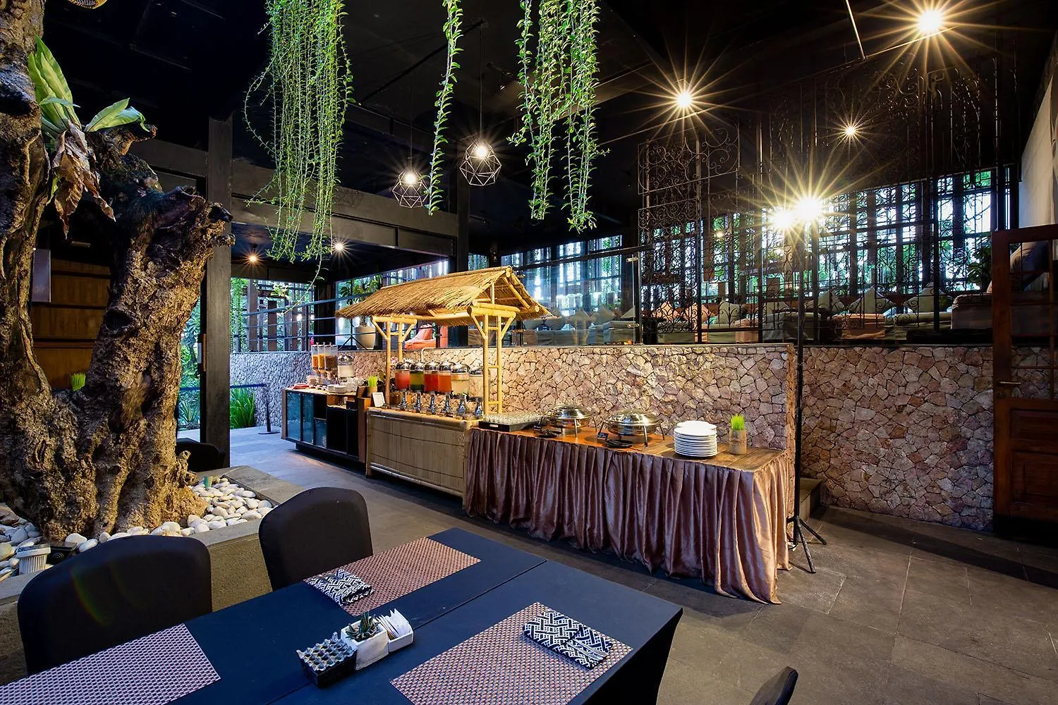 The 1O1 Bali Fontana Seminyak Hotel Legian