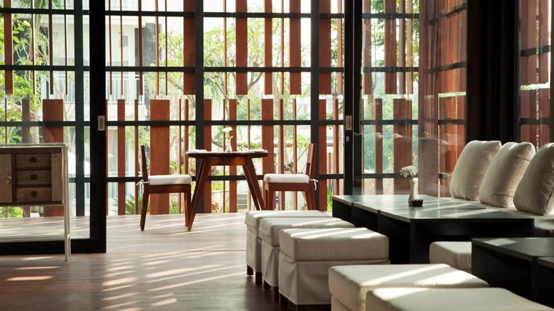 The 1O1 Bali Fontana Seminyak Hotel Legian  Legian (Bali)
